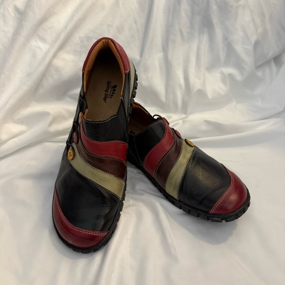 Spring Step Shoes - NWOT Spring Step Neeta Colorblock Laceless Sneakers